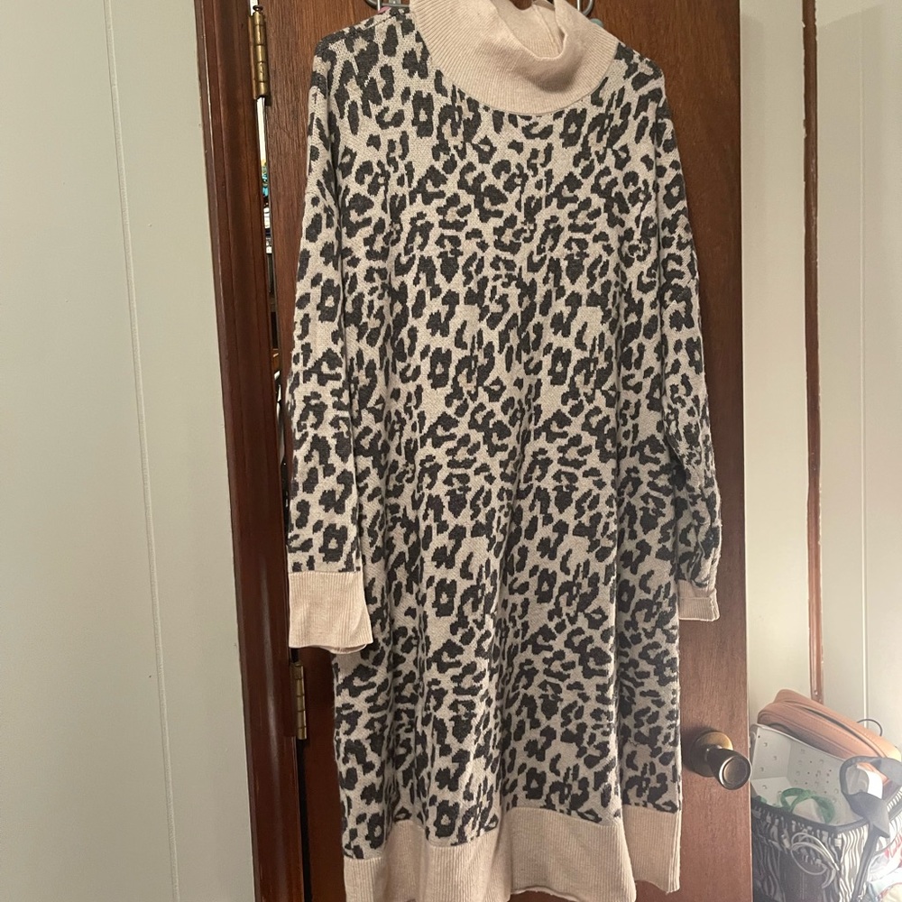 🦇 6/$25🦇 Loft Dress